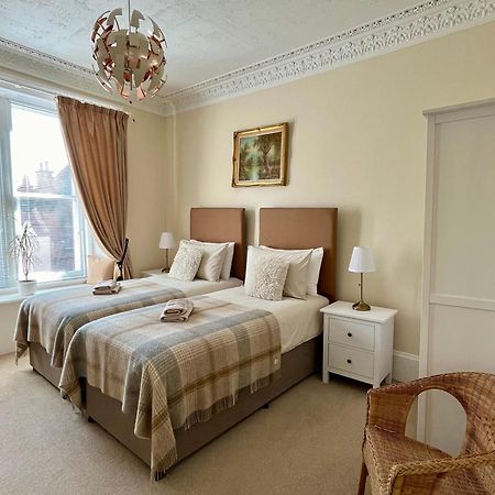 Acorn House Каландър Екстериор снимка