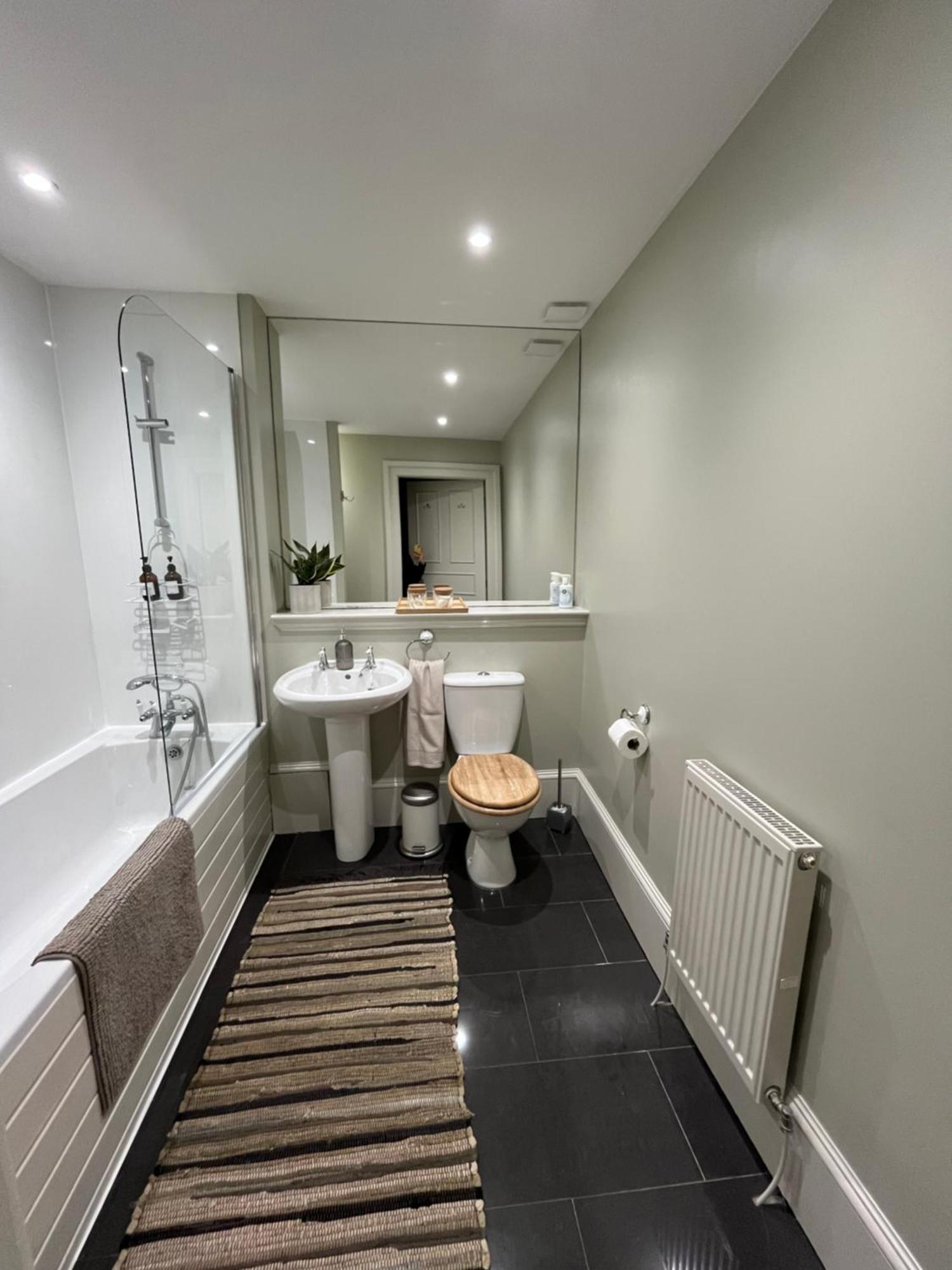 Acorn House Каландър Екстериор снимка